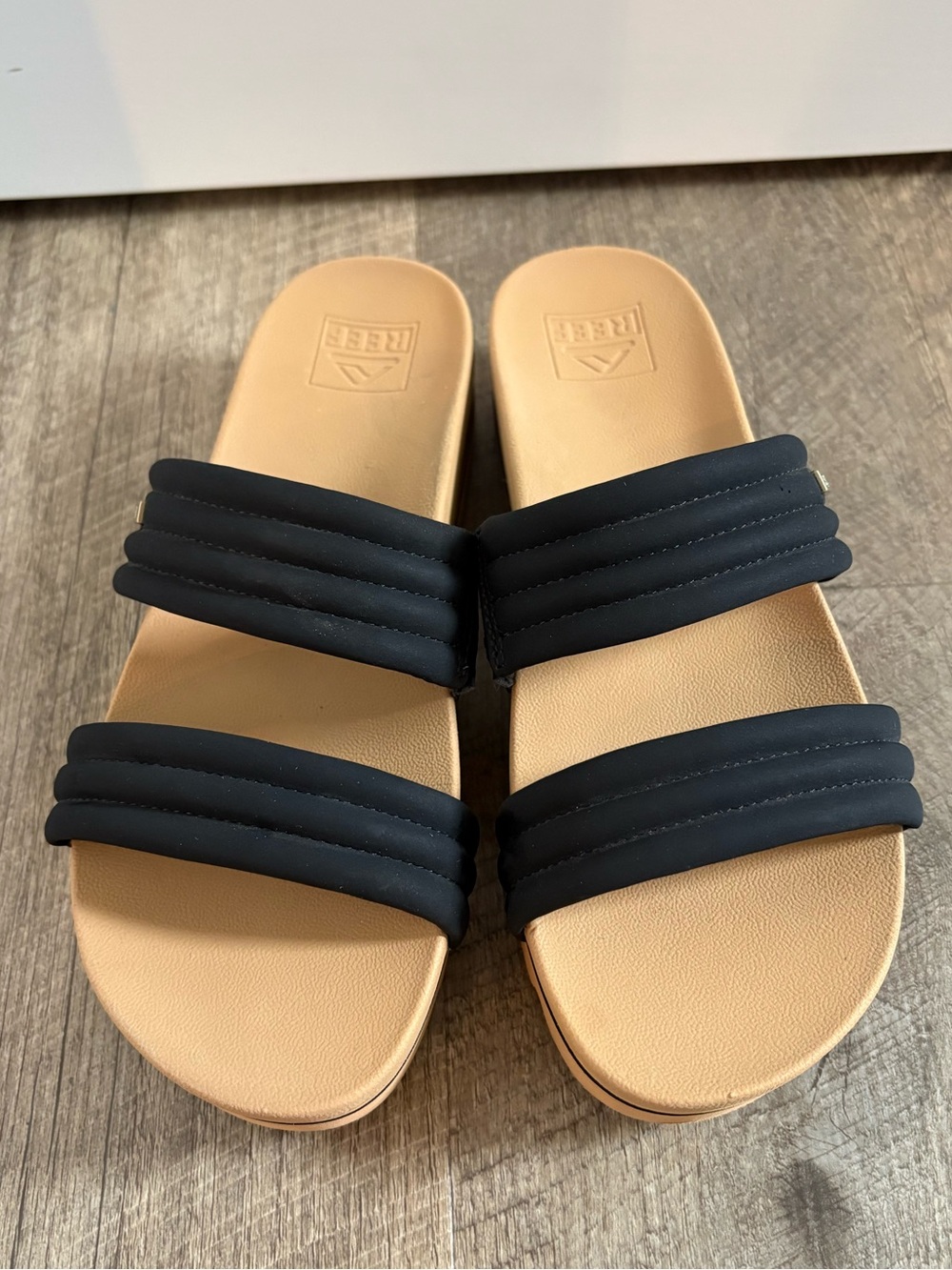 REEF Kaia 2 Bar Sandals
